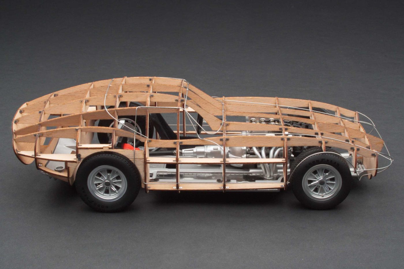 Rolling Wood Trellis - Image 2